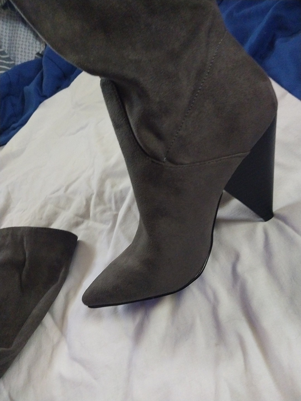 Indi Go Rd. Women's Tall Pointed-Toe Suede Boots - Gray Size 6M - Picture 7 of 13